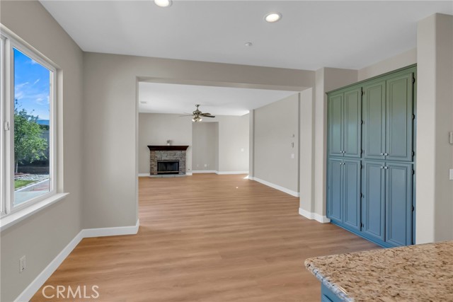 Detail Gallery Image 19 of 52 For 1645 Valley Falls Ave, Redlands,  CA 92374 - 3 Beds | 2/1 Baths