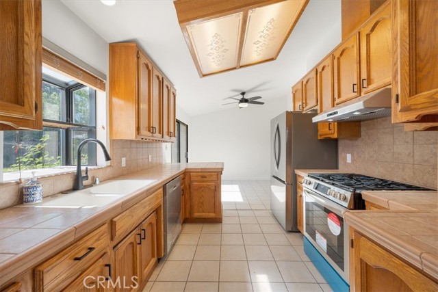 836 Casals Drive, Paso Robles CA: https://media.crmls.org/medias/e39b7f88-a85f-4be1-a0fe-7f57af2430b8.jpg