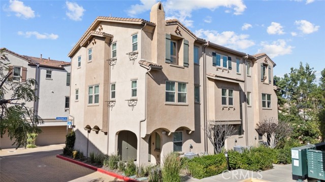 Detail Gallery Image 38 of 40 For 7214 N Chestnut, Van Nuys,  CA 91405 - 2 Beds | 3 Baths