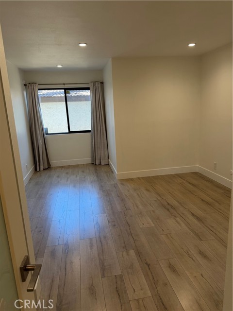 Detail Gallery Image 17 of 39 For 6275 Canoga, Woodland Hills,  CA 91367 - 2 Beds | 1 Baths