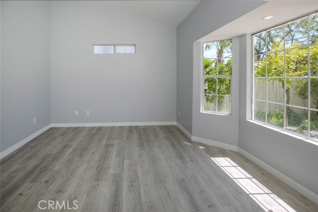Detail Gallery Image 23 of 30 For 17710 Martha St, Encino,  CA 91316 - 3 Beds | 2 Baths