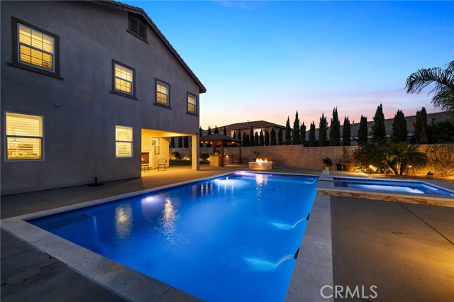 Detail Gallery Image 10 of 72 For 6962 Housatonic Ct, Jurupa Valley,  CA 91752 - 5 Beds | 3 Baths