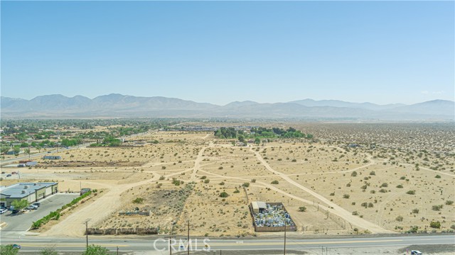 Detail Gallery Image 19 of 20 For 90 Palmdale Blvd, Sun Village,  CA 93543 - – Beds | – Baths