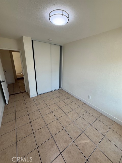 Detail Gallery Image 17 of 41 For 172 E Manchester, San Bernardino,  CA 92408 - 6 Beds | 3 Baths