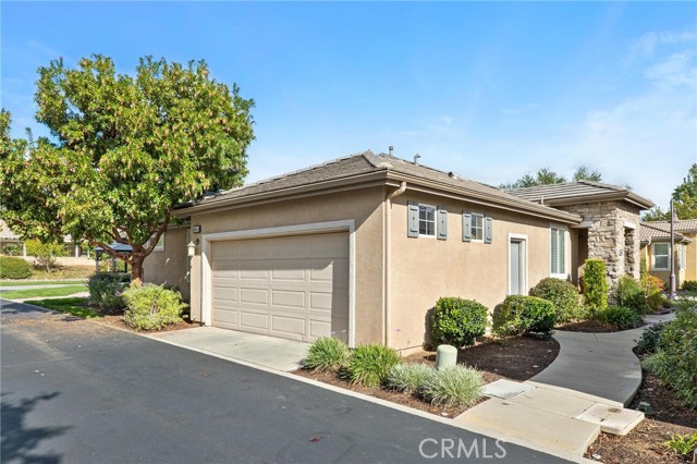 Detail Gallery Image 2 of 44 For 1666 Beaver Creek a,  Beaumont,  CA 92223 - 2 Beds | 2 Baths
