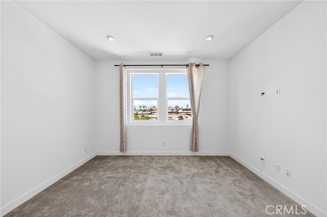 1615 W Bushell Street, Anaheim CA: https://media.crmls.org/medias/e39e5e1b-f893-4f52-91e4-66b1b90f5d2f.jpg