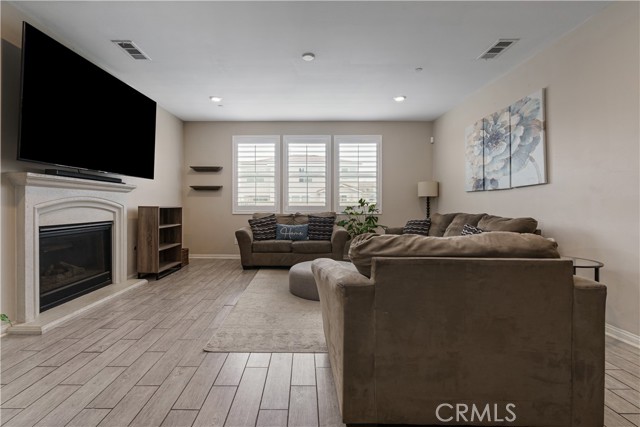 Detail Gallery Image 15 of 50 For 5416 Daytime, Fontana,  CA 92336 - 5 Beds | 3 Baths