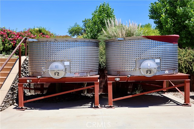 5575 El Pomar Drive, Templeton CA: https://media.crmls.org/medias/e3a050da-07b4-4c5d-950c-2f3e35c25c11.jpg