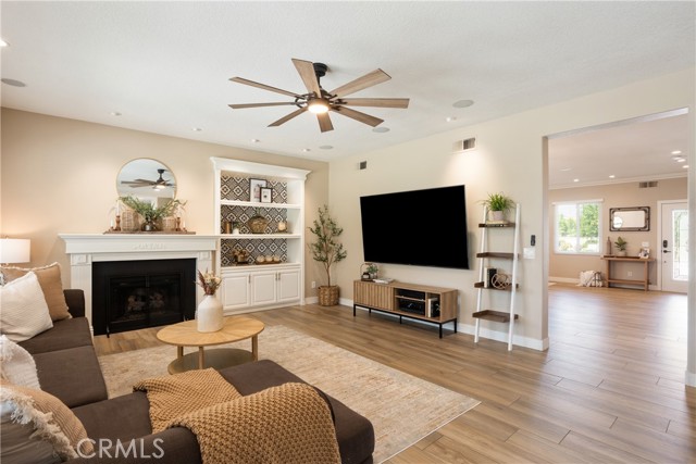 5205 Gallo Court, Rancho Cucamonga CA: https://media.crmls.org/medias/e3a123b4-3d57-4243-b0ab-b94ddc7aa7cd.jpg