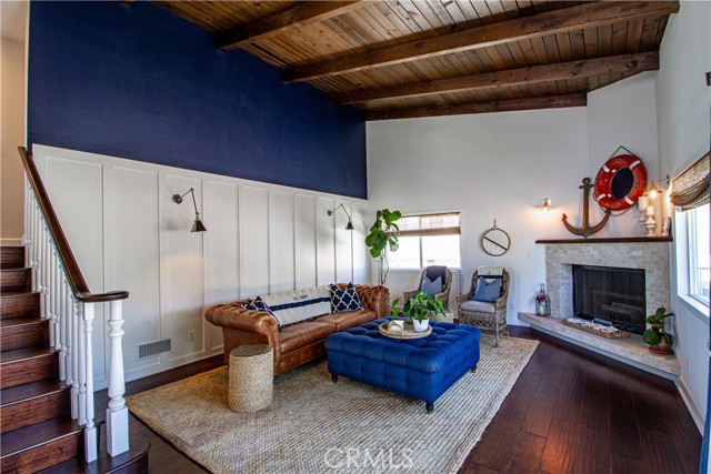 807 El Redondo Avenue, Redondo Beach CA: https://media.crmls.org/medias/e3a192c9-f613-44bf-95bf-9dc38729ad21.jpg