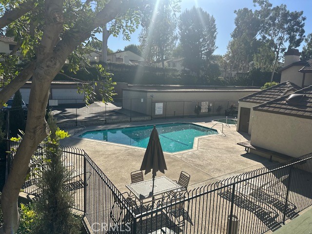 Image 12 of 14 For 600 Brea Boulevard 44