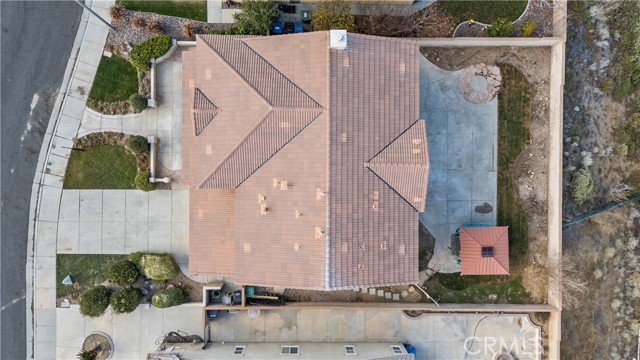 2123 Coconut Place, Palmdale CA: https://media.crmls.org/medias/e3a1a039-c68c-4115-912a-aabaf4c38c87.jpg