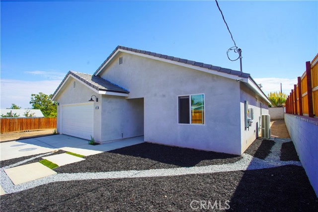 33140 Hill, Lake Elsinore CA: https://media.crmls.org/medias/e3a22e24-f8b6-401d-87e8-2e3770af6ab1.jpg