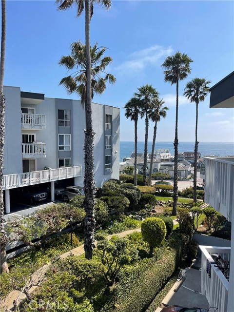 620 The Village, Redondo Beach, California 90277, 1 Bedroom Bedrooms, ,1 BathroomBathrooms,Residential,Sold,The Village,SR24138396