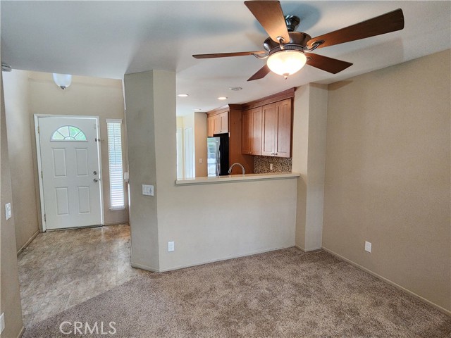 Detail Gallery Image 10 of 46 For 26121 Mcbean #22,  Valencia,  CA 91355 - 2 Beds | 2 Baths