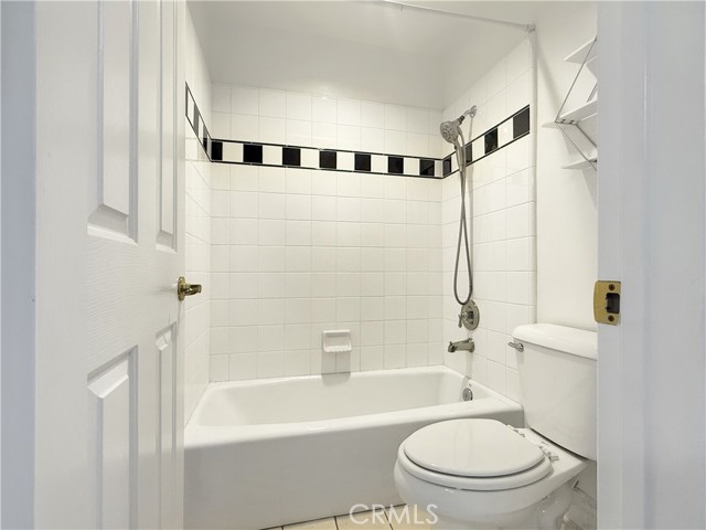 Detail Gallery Image 10 of 20 For 255 N Michigan Ave #4,  Pasadena,  CA 91106 - 3 Beds | 3 Baths