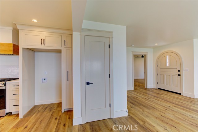 Detail Gallery Image 16 of 53 For 1166 Longview Ave, Pismo Beach,  CA 93449 - 4 Beds | 3/1 Baths