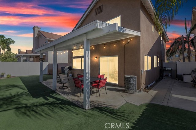 Detail Gallery Image 2 of 41 For 844 Pathfinder, Corona,  CA 92878 - 3 Beds | 2/1 Baths