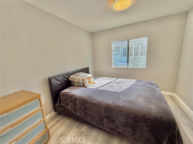 Detail Gallery Image 4 of 10 For 41 S Berkeley Ave #1/2,  Pasadena,  CA 91107 - 2 Beds | 1 Baths