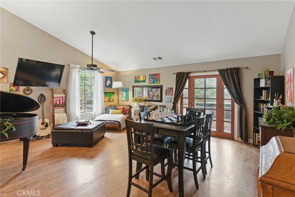 MLS #OC25254118 image #9