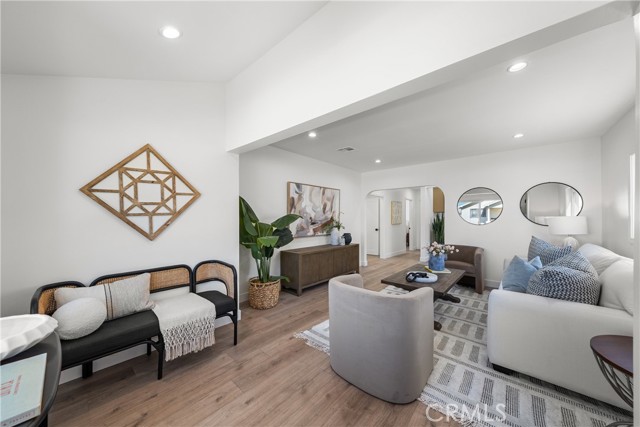 Detail Gallery Image 3 of 44 For 2306 Elmgrove, Los Angeles,  CA 90031 - 4 Beds | 3 Baths