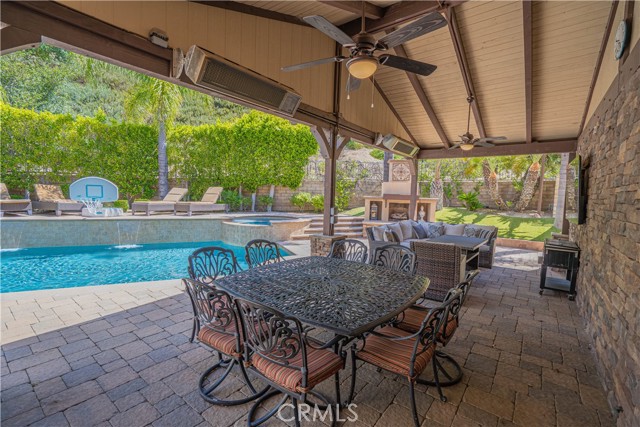 25505 Brighton Place, Stevenson Ranch CA: https://media.crmls.org/medias/e3a50322-0781-4f48-ac1d-5edb47338885.jpg