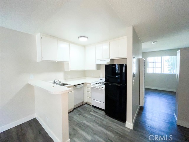 Detail Gallery Image 7 of 12 For 1130 Newport Ave #105,  Long Beach,  CA 90804 - 0 Beds | 1 Baths