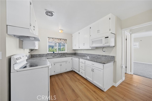 Detail Gallery Image 7 of 18 For 34350 Cedar Ave, Yucaipa,  CA 92399 - 2 Beds | 1 Baths