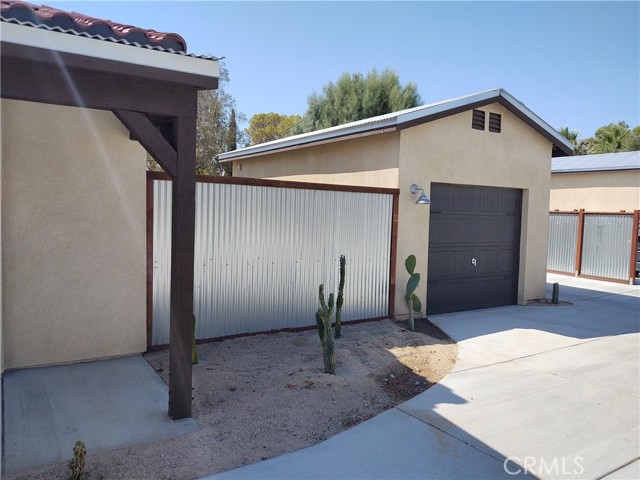 6628 National Park Drive, 29 Palms CA: https://media.crmls.org/medias/e3a5f9e7-959d-4e7c-8f8e-d8fa070eb457.jpg
