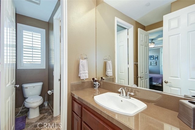 Detail Gallery Image 34 of 50 For 2372 Saltbush Cir, Corona,  CA 92882 - 5 Beds | 4/1 Baths