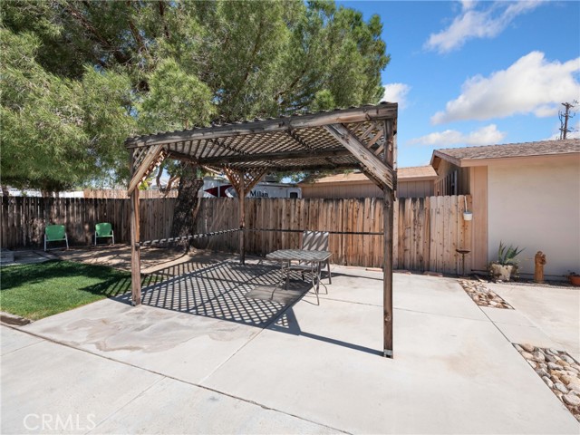 Detail Gallery Image 30 of 42 For 19230 Seneca Rd, Apple Valley,  CA 92307 - 3 Beds | 2 Baths