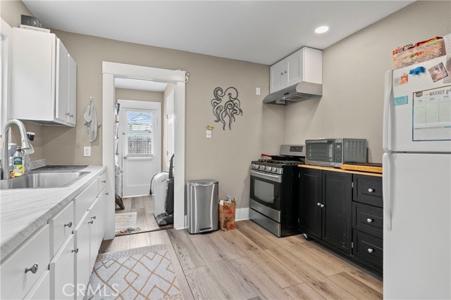 1515 S Walker Avenue, San Pedro CA: https://media.crmls.org/medias/e3a75e40-d548-4cab-b46e-6ea3a3d676b8.jpg