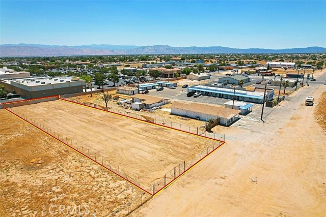 Detail Gallery Image 5 of 13 For 25 Tamarisk Ave, Hesperia,  CA 92345 - – Beds | – Baths