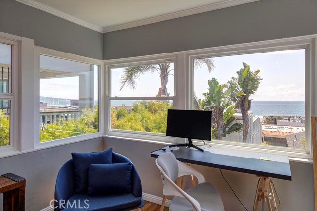 2451 Silverstrand Avenue, Hermosa Beach, California 90254, 2 Bedrooms Bedrooms, ,1 BathroomBathrooms,Residential,Sold,Silverstrand,SB24097539