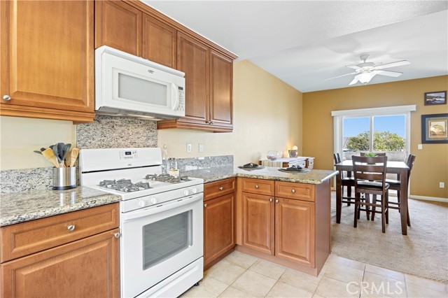 Image 5 of 31 For 2802 Green River Road 101