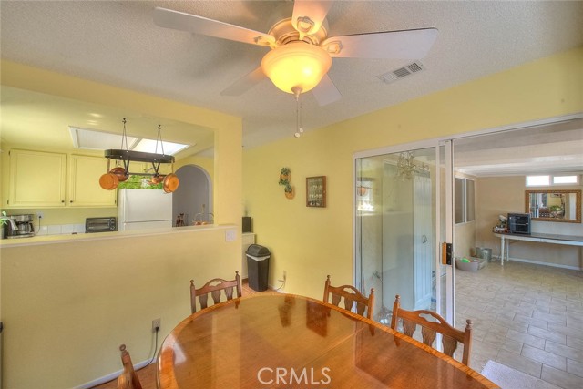 Detail Gallery Image 19 of 49 For 12437 Goldstone, Victorville,  CA 92392 - 3 Beds | 2 Baths