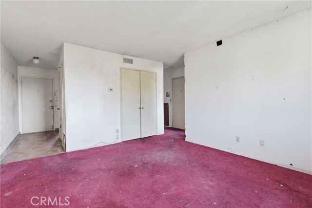 Front Image Thumbnail for CROC26085837