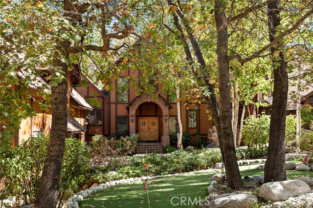 Detail Gallery Image 3 of 66 For 951 Osprey Ln, Lake Arrowhead,  CA 92352 - 4 Beds | 4 Baths