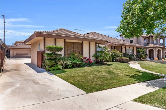 Detail Gallery Image 2 of 27 For 5306 Maricopa St, Torrance,  CA 90503 - 5 Beds | 4 Baths