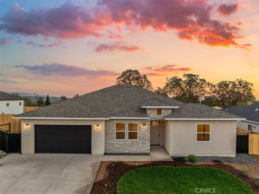 6 Moonbeam Court