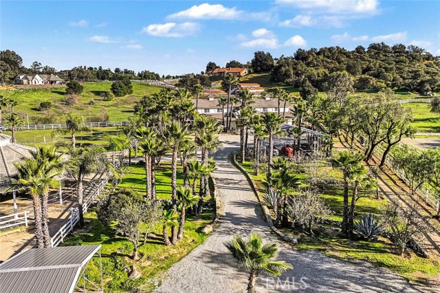 Detail Gallery Image 10 of 63 For 40801 Avenida La Cresta, Murrieta,  CA 92562 - 3 Beds | 3 Baths