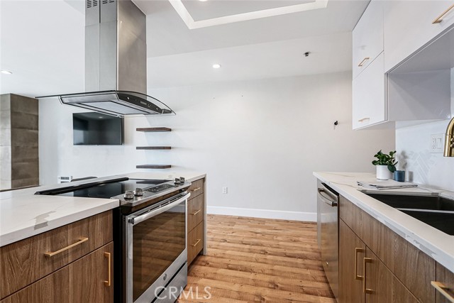 615 Esplanade, Redondo Beach, California 90277, 1 Bedroom Bedrooms, ,1 BathroomBathrooms,Residential,For Sale,Esplanade,SB25238600