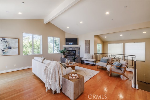 Detail Gallery Image 10 of 46 For 2210 Mathews Ave a,  Redondo Beach,  CA 90278 - 3 Beds | 2/1 Baths