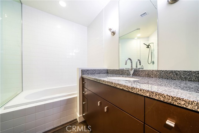 Detail Gallery Image 15 of 20 For 1100 Wilshire Bld #2707,  Los Angeles,  CA 90017 - 1 Beds | 1 Baths