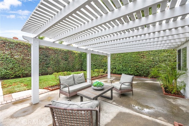 Image 33 of 50 For 20441 Whitetree Circle