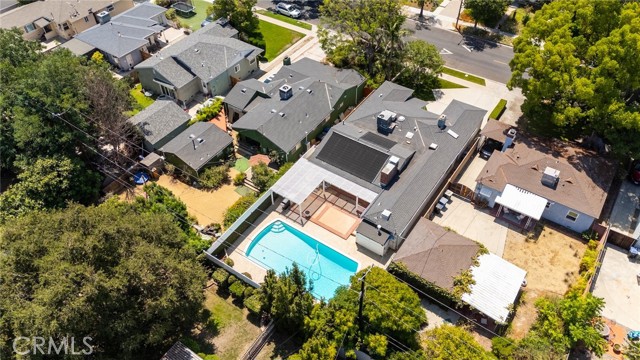 Detail Gallery Image 5 of 44 For 900 N California St, Burbank,  CA 91505 - 3 Beds | 2 Baths