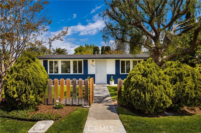 390 Rochester St, Costa Mesa, CA 92627