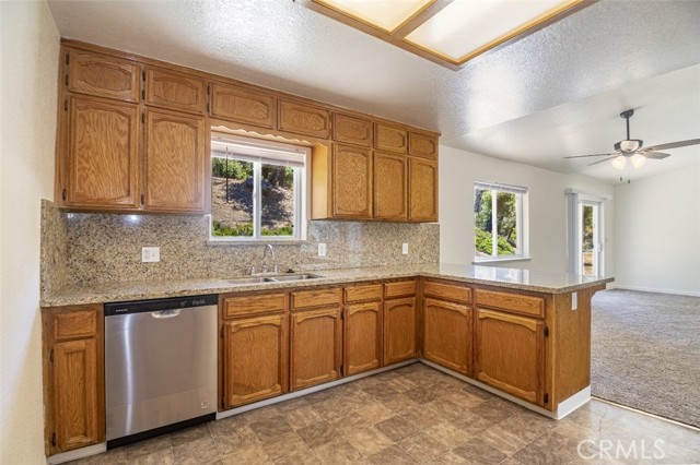 Detail Gallery Image 12 of 47 For 34457 Bear Clover Cir, North Fork,  CA 93643 - 3 Beds | 2 Baths