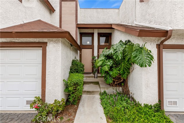 Detail Gallery Image 1 of 28 For 13536 Francisquito Ave #D,  Baldwin Park,  CA 91706 - 2 Beds | 2/1 Baths