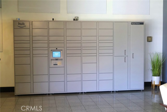 100 Atlantic Avenue, Long Beach CA: https://media.crmls.org/medias/e3ad1bce-6a46-450e-bb8d-81a3558f99c6.jpg
